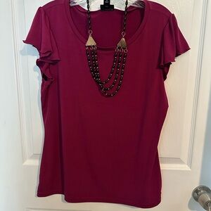 East 5th flutter shirt sleeve top in Maroon with necklace